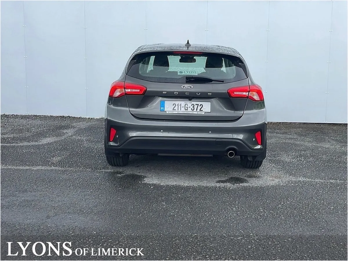 Ford Focus 1.0 Ecoboost 125PS Titanium Auto - Image 4