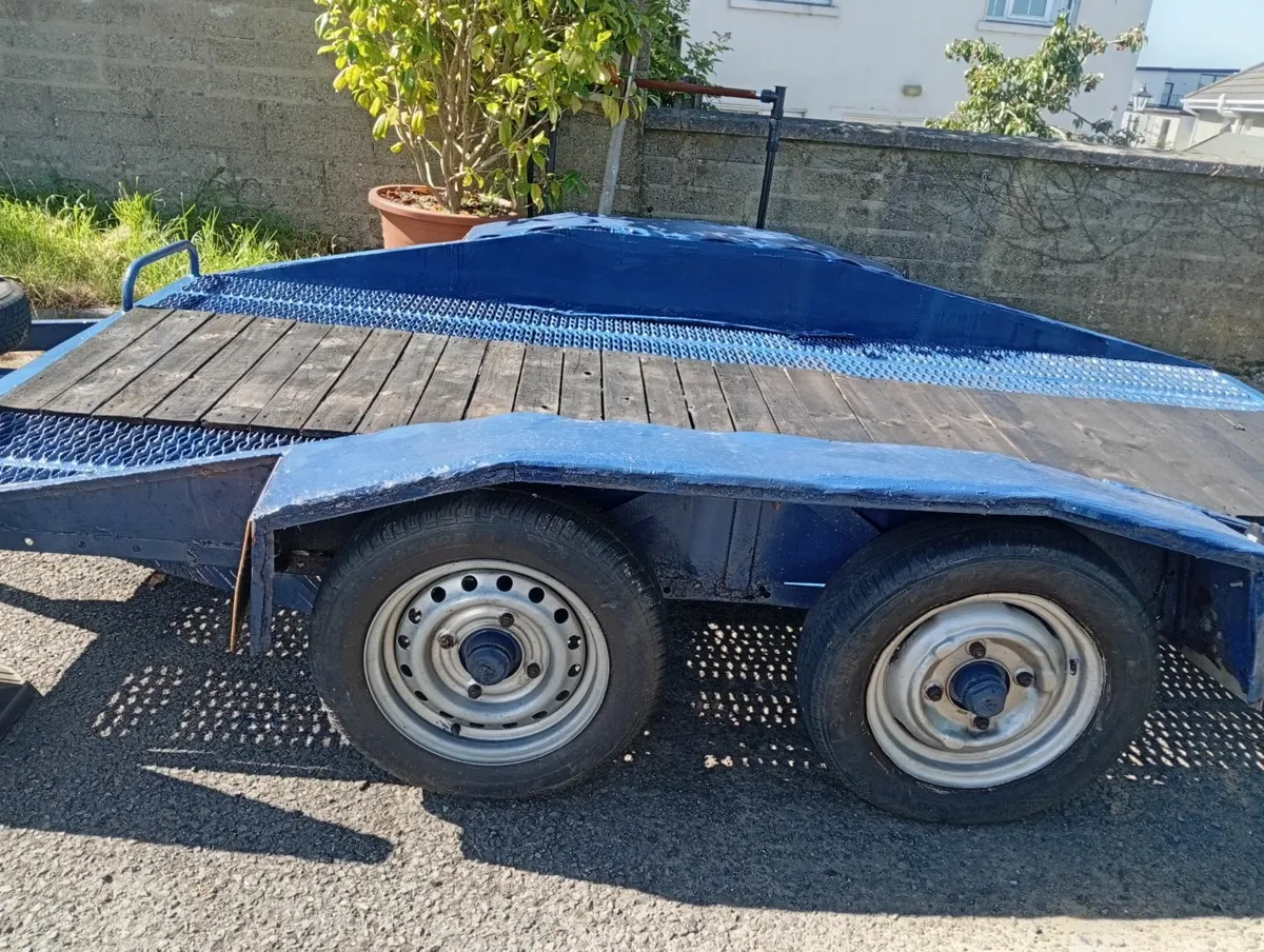 Car Transporter - Image 1