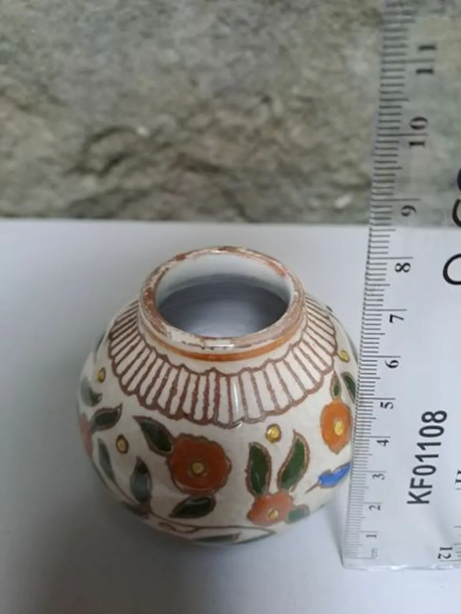 Small Pottery vase - Image 3