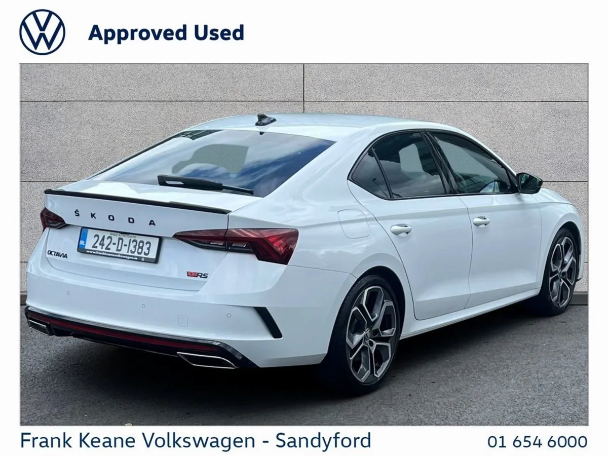 Skoda Octavia  vrs  2.0tsi 245HP DSG Automatic  f - Image 3