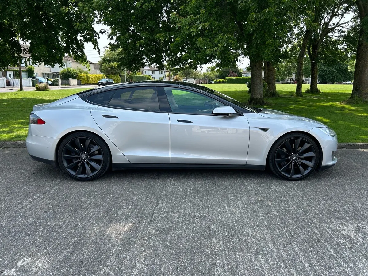 2016 Tesla Model S 70D // New NCT - Image 2