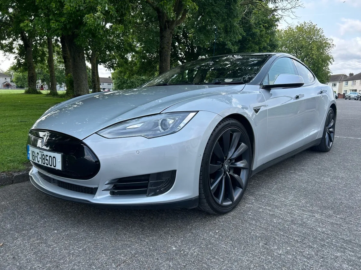 2016 Tesla Model S 70D // New NCT - Image 4