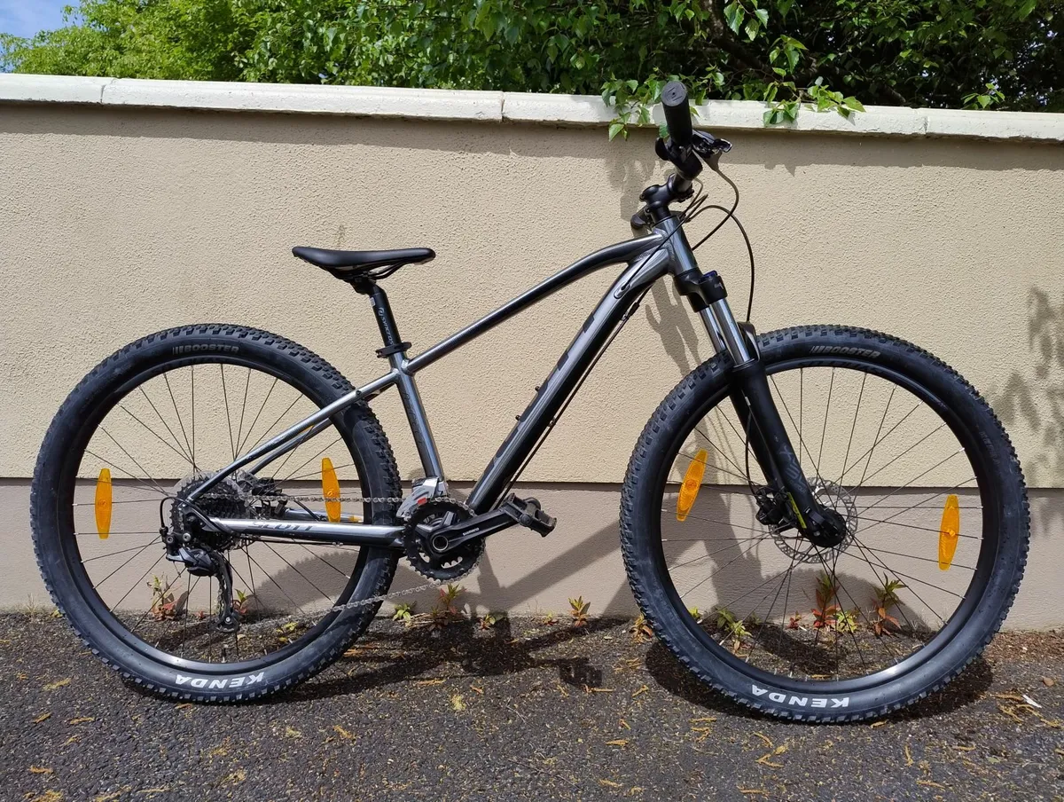2021 Scott Aspect 750 Hardtail Mountain Bike - Image 2