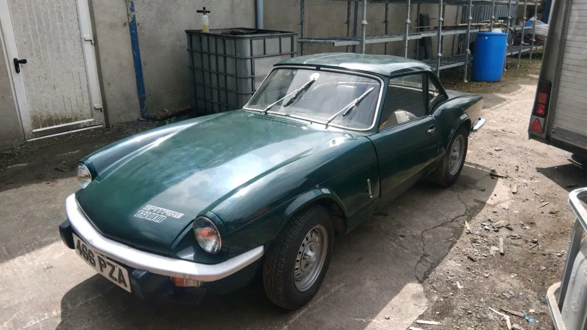 Triumph spitfire 1500 - Image 2