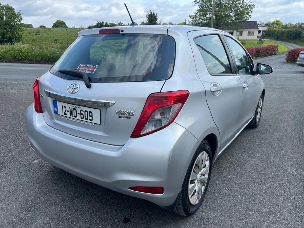 Toyota Yaris 2012 - Image 4