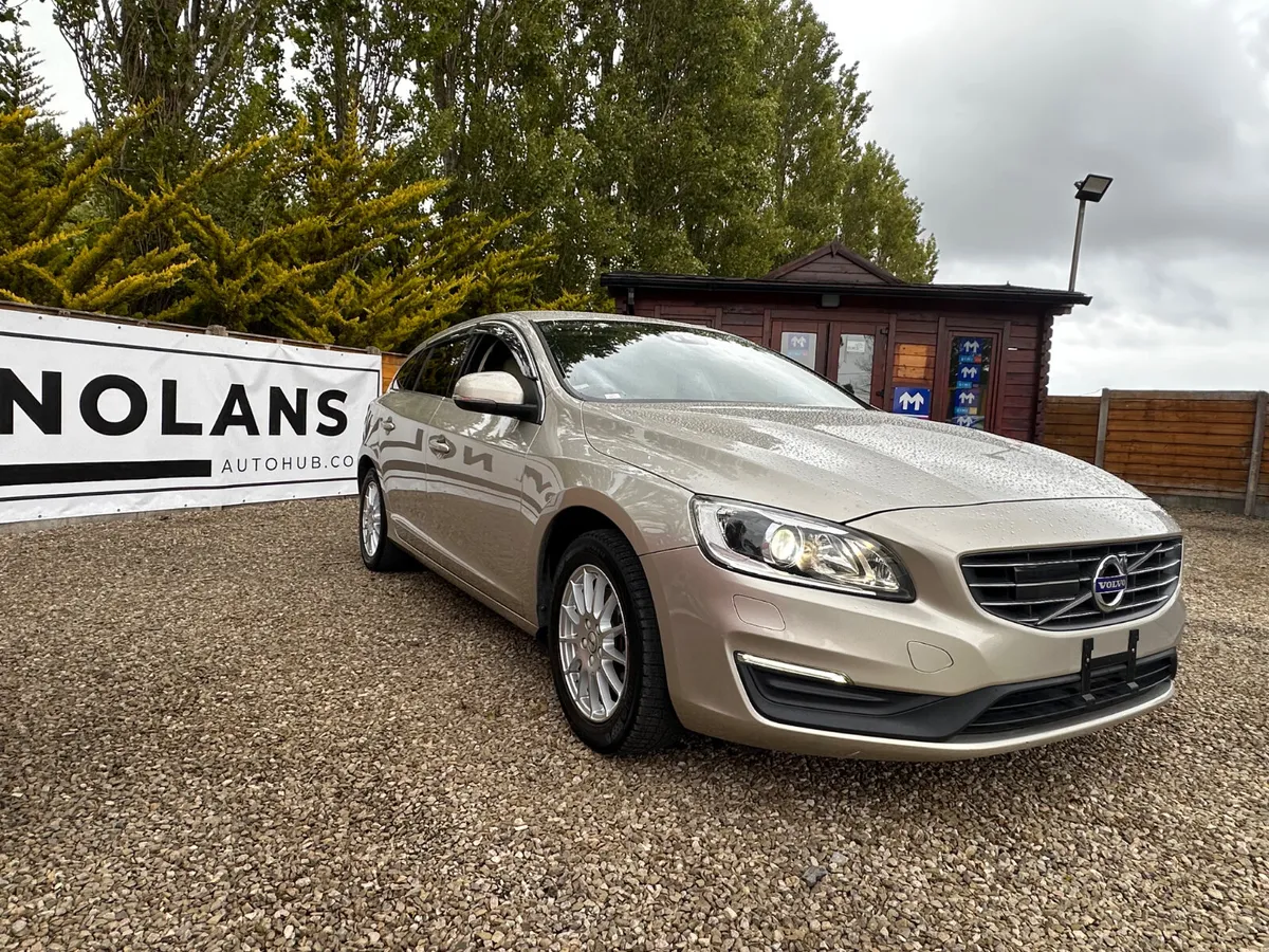 Volvo v60 auto estate 2.0 D4 - Image 2