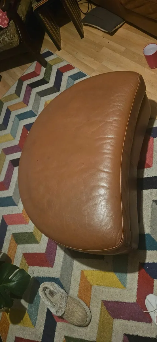 Couch - Image 3