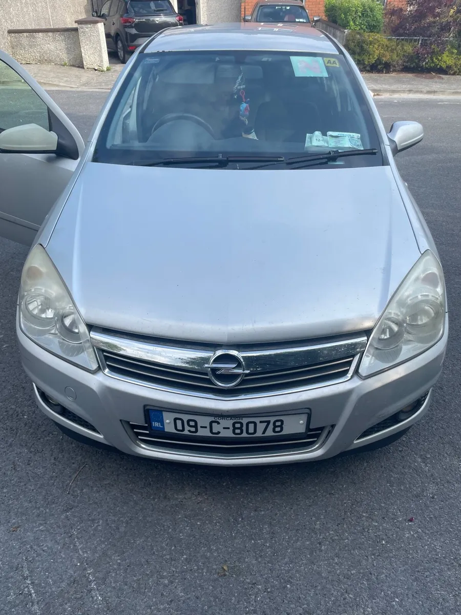 Car - Image 1