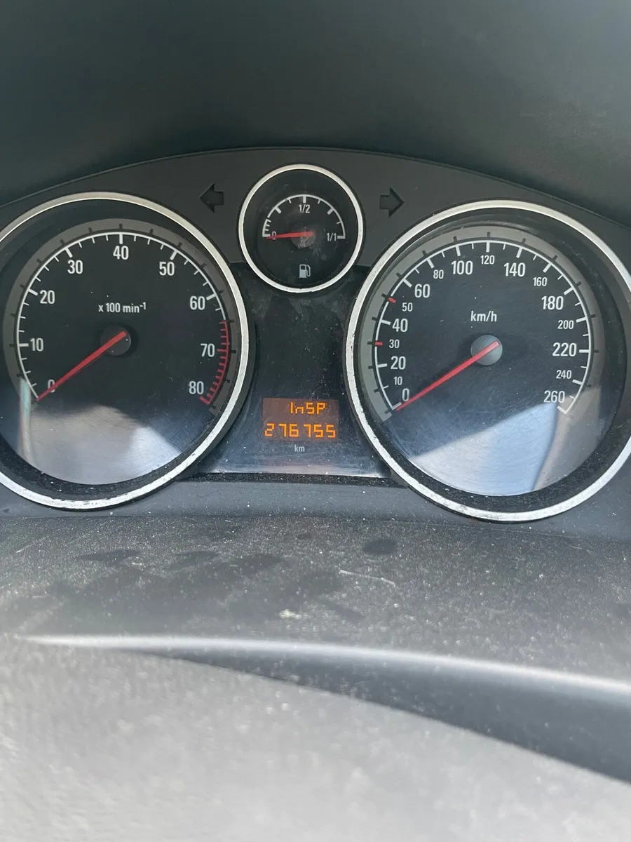 Car - Image 4