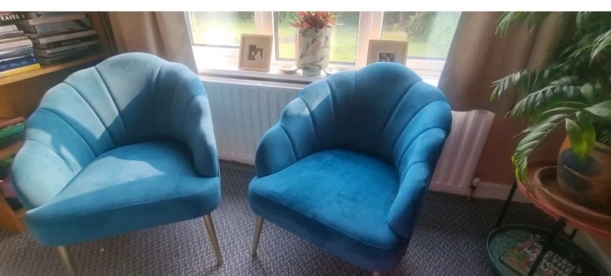 2 x Stunning Teal Scallop Occasional Chairs - Soph - Image 1