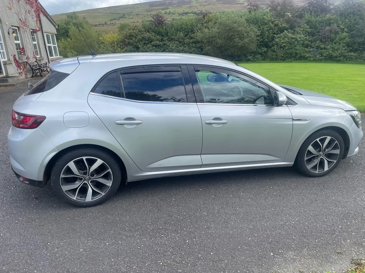RENAULT MEGANE DYNAMIQUE S NAV DCI 110 5 DR - Image 2
