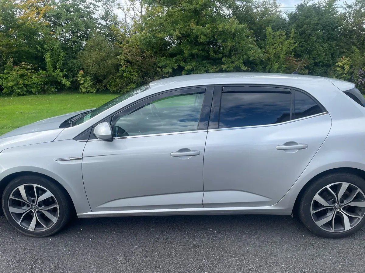 RENAULT MEGANE DYNAMIQUE S NAV DCI 110 5 DR - Image 3
