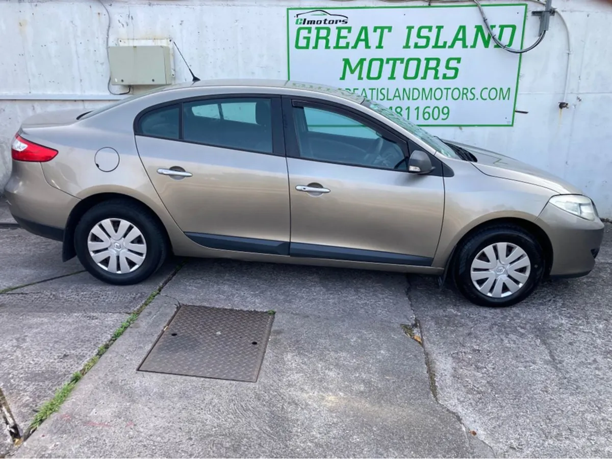 Renault Fluence 1.5 DCI 90 Royale E5 4DR - Image 2