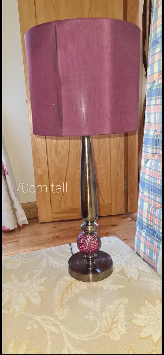 Table lamp