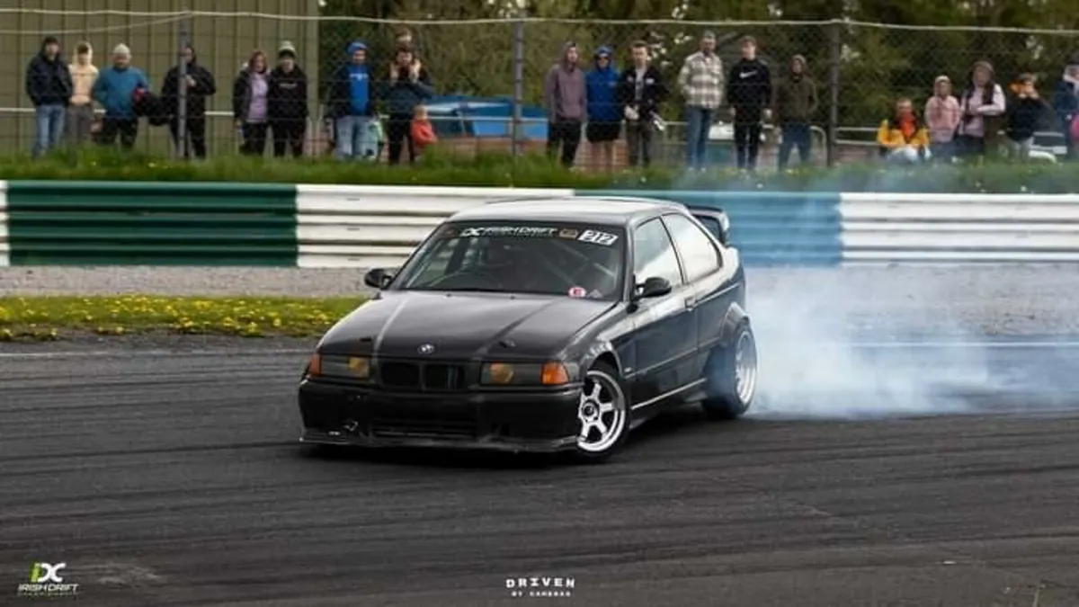 E36 compact 2.8 drift car.  Idc logged. - Image 4
