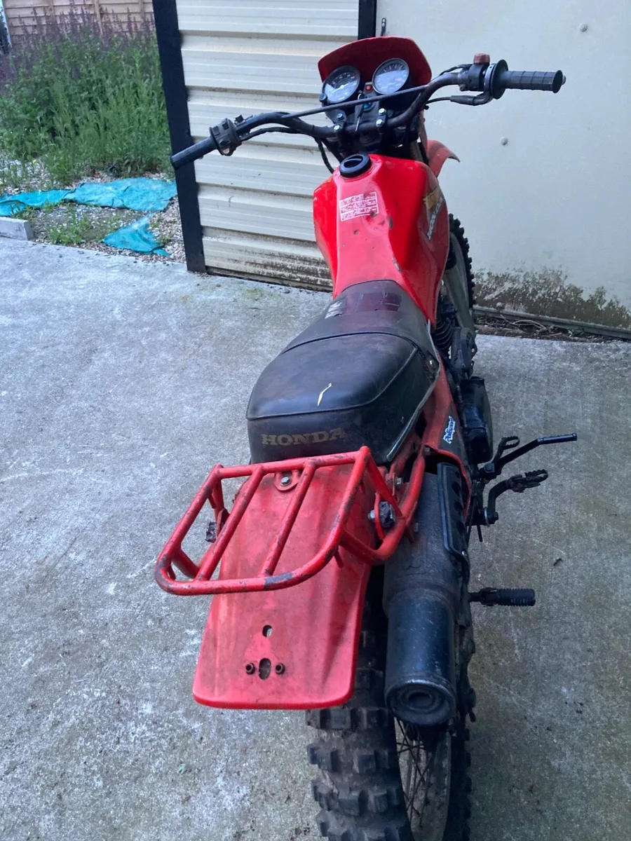 Honda XL250 Motorcycle - Image 2