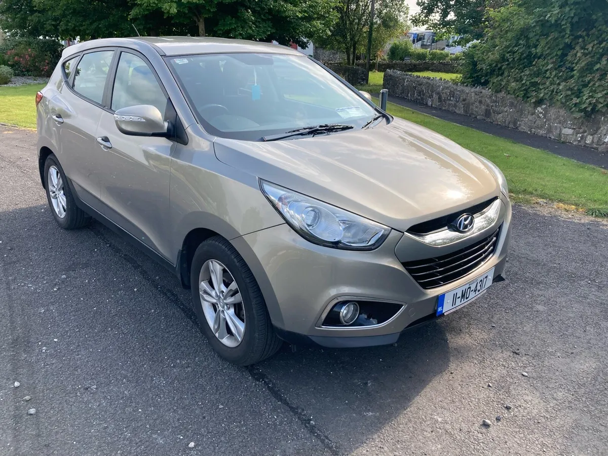 2011 Hyundai IX35 2.0 CRDI 4 Wheel drive. - Image 1