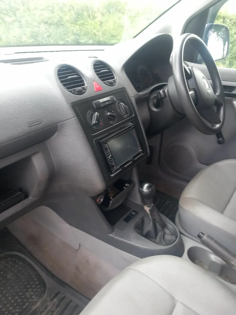 Volkswagen Caddy 2007 - Image 3