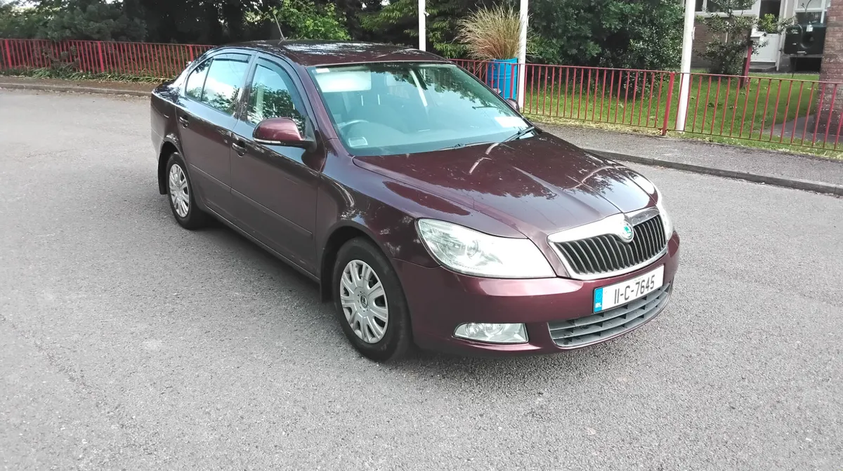 SKODA OCTAVIA 1.6 TDI AMBITION - Image 1