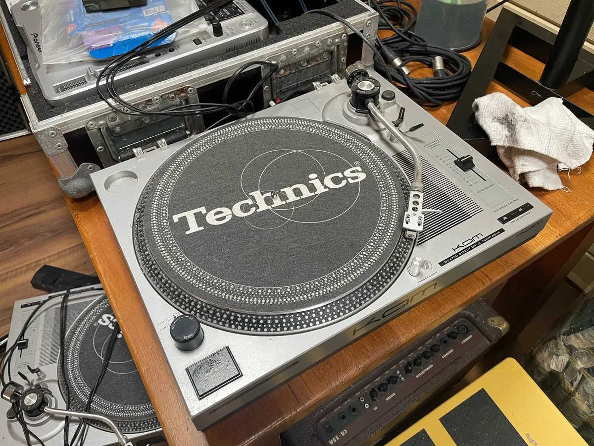 Kam Turntables - Image 2