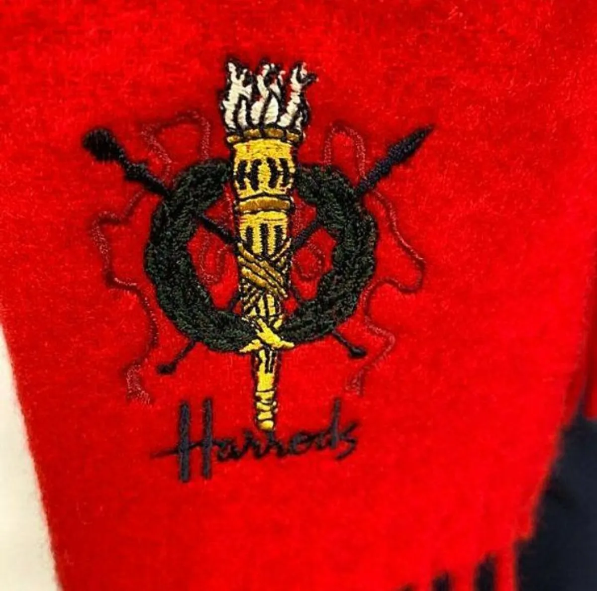 New/Unworn Harrods Unisex Lambswool Scarf - Image 4