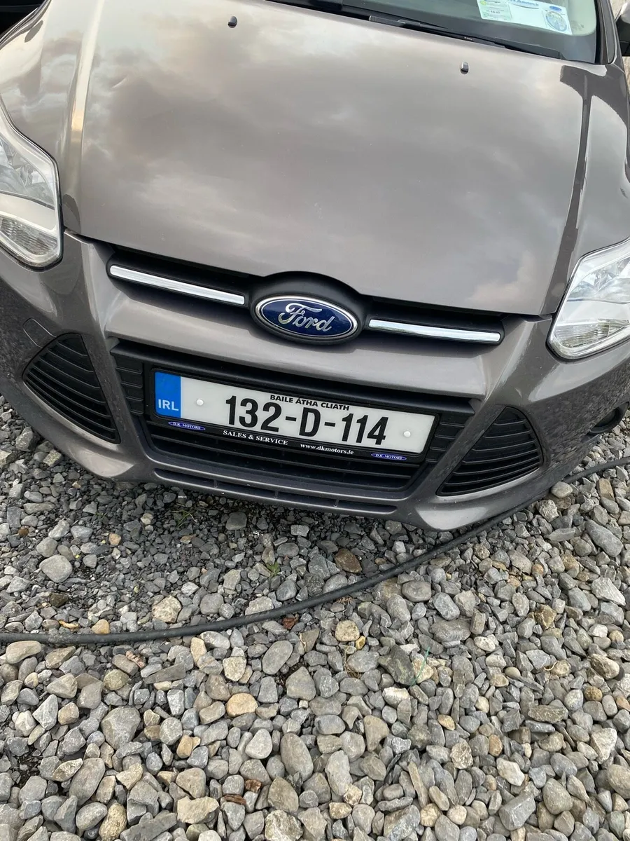 Ford focus saloon - Image 1