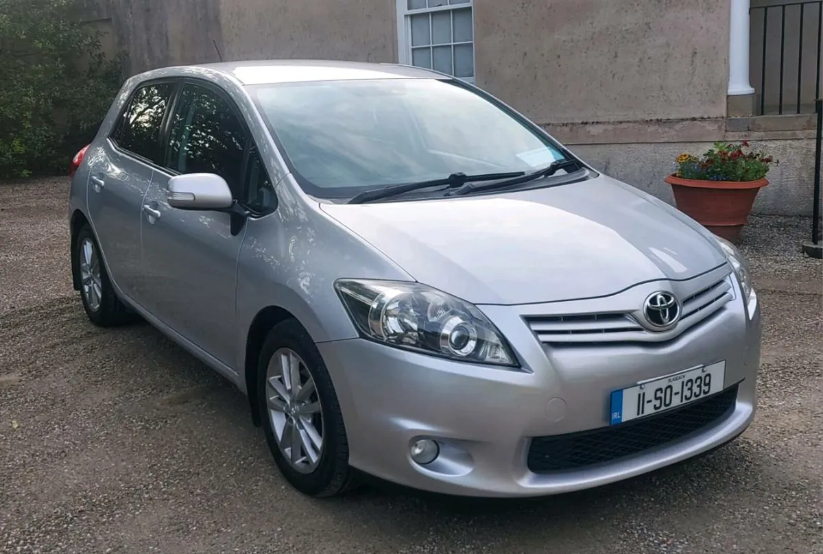 11 Toyota Auris 1.4 Diesel Sport *NCT 1/26* - Image 1