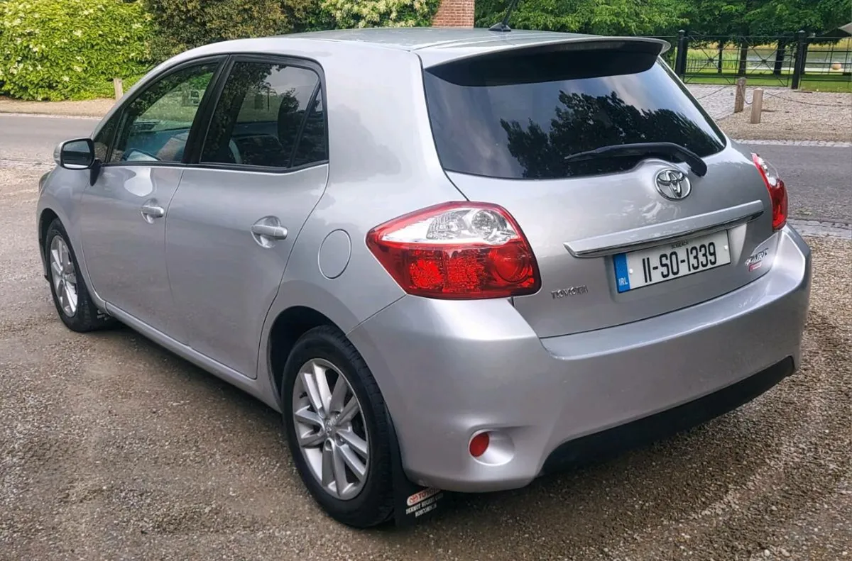 11 Toyota Auris 1.4 Diesel Sport *NCT 1/26* - Image 4
