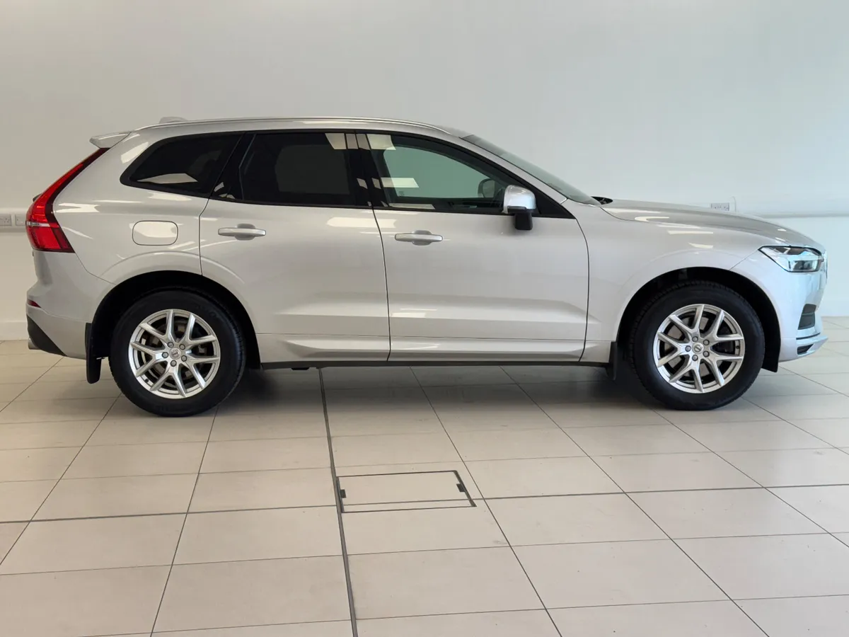 Volvo XC60 D4 Momentum Auto - Image 3