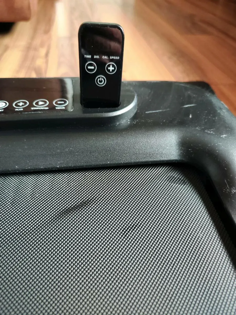 Underdesk treadmill with mat - Image 2