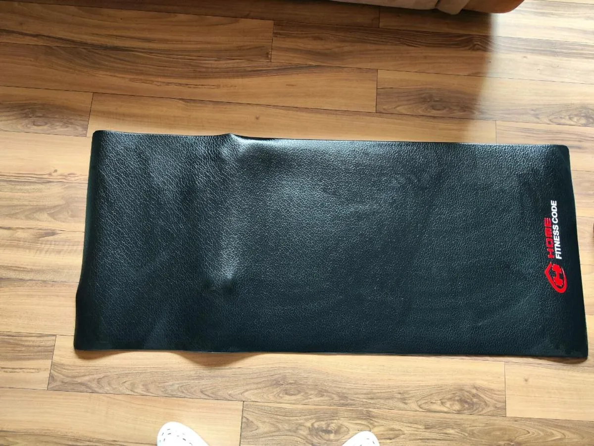 Underdesk treadmill with mat - Image 4
