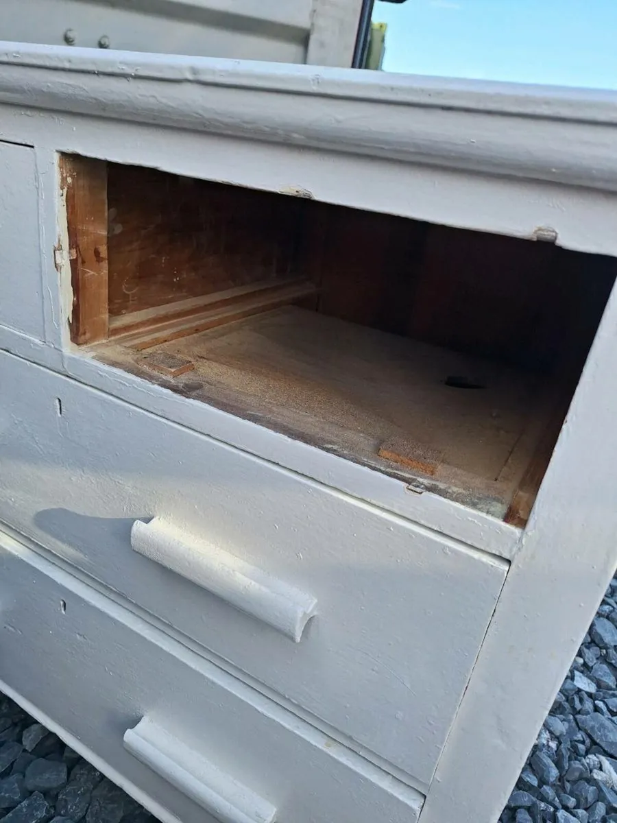 Old chest of drawers (DELIVERY) - Image 3