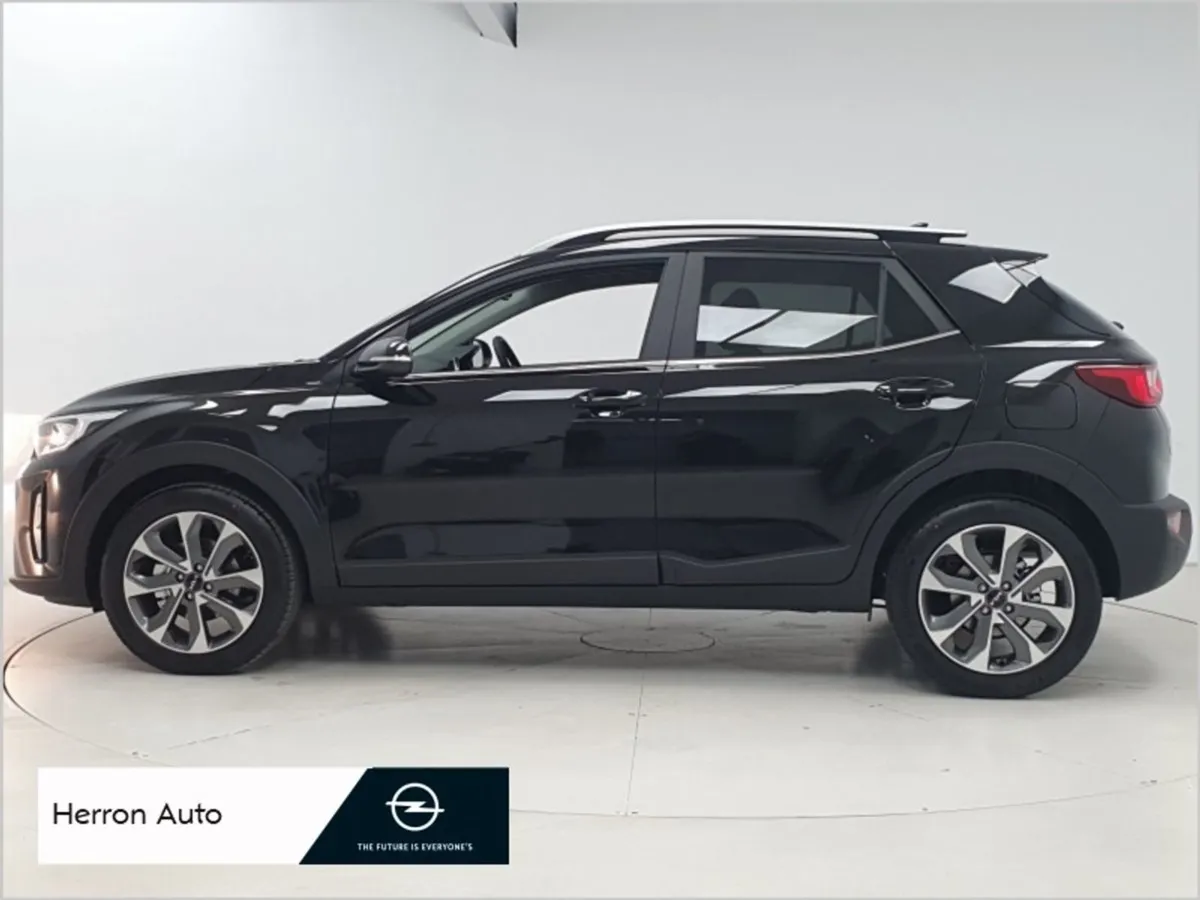 Kia Stonic Automatic - Image 3
