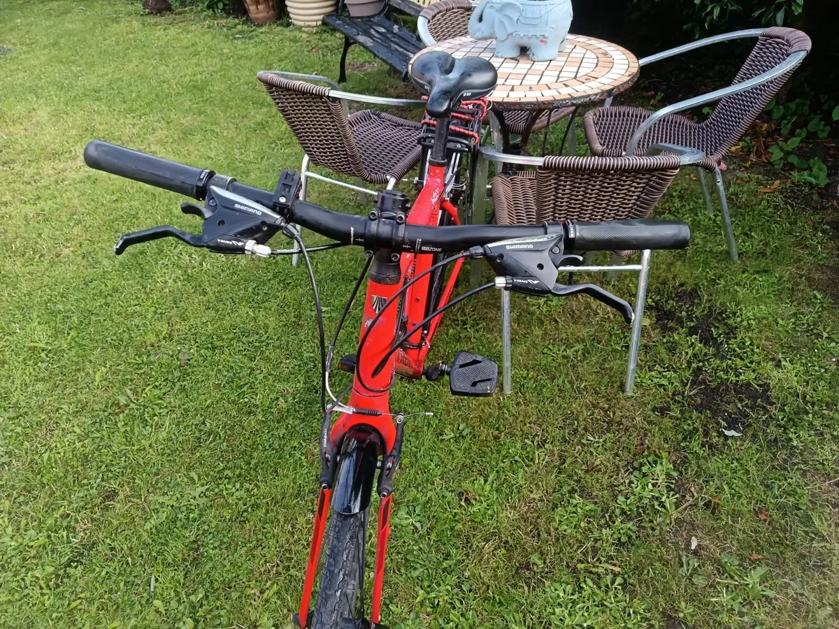 Trek  FX3 Bike - Image 2