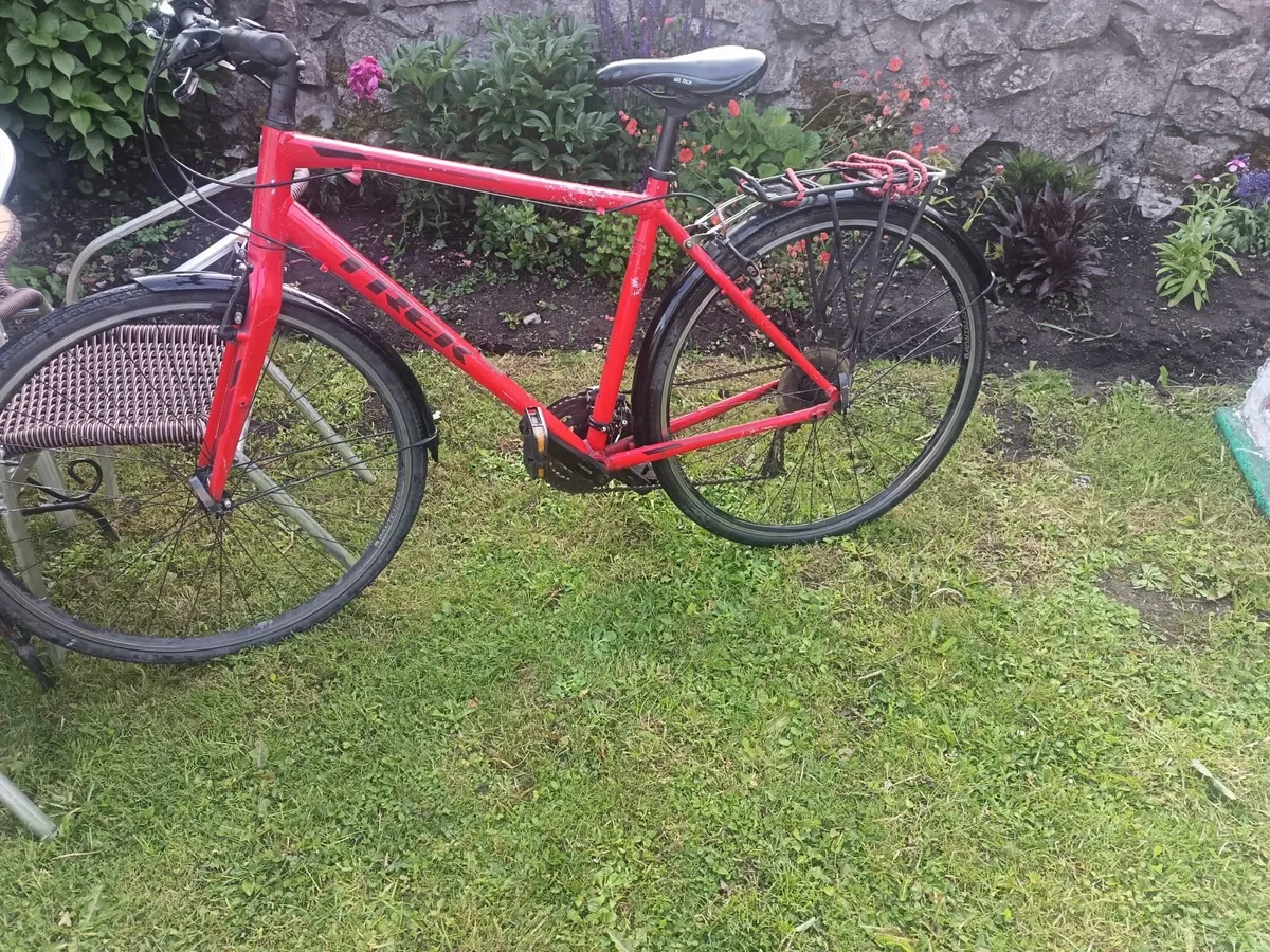 Trek  FX3 Bike - Image 4