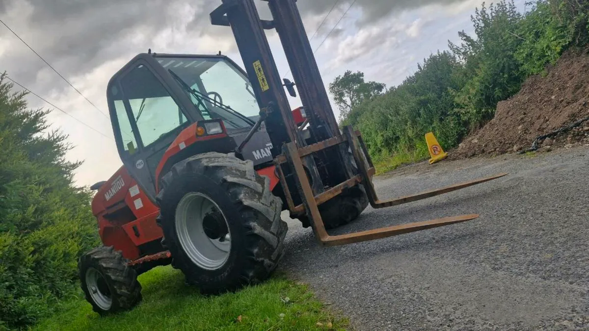 Manitou M26.4 Rough terrian 4x4 - Image 1