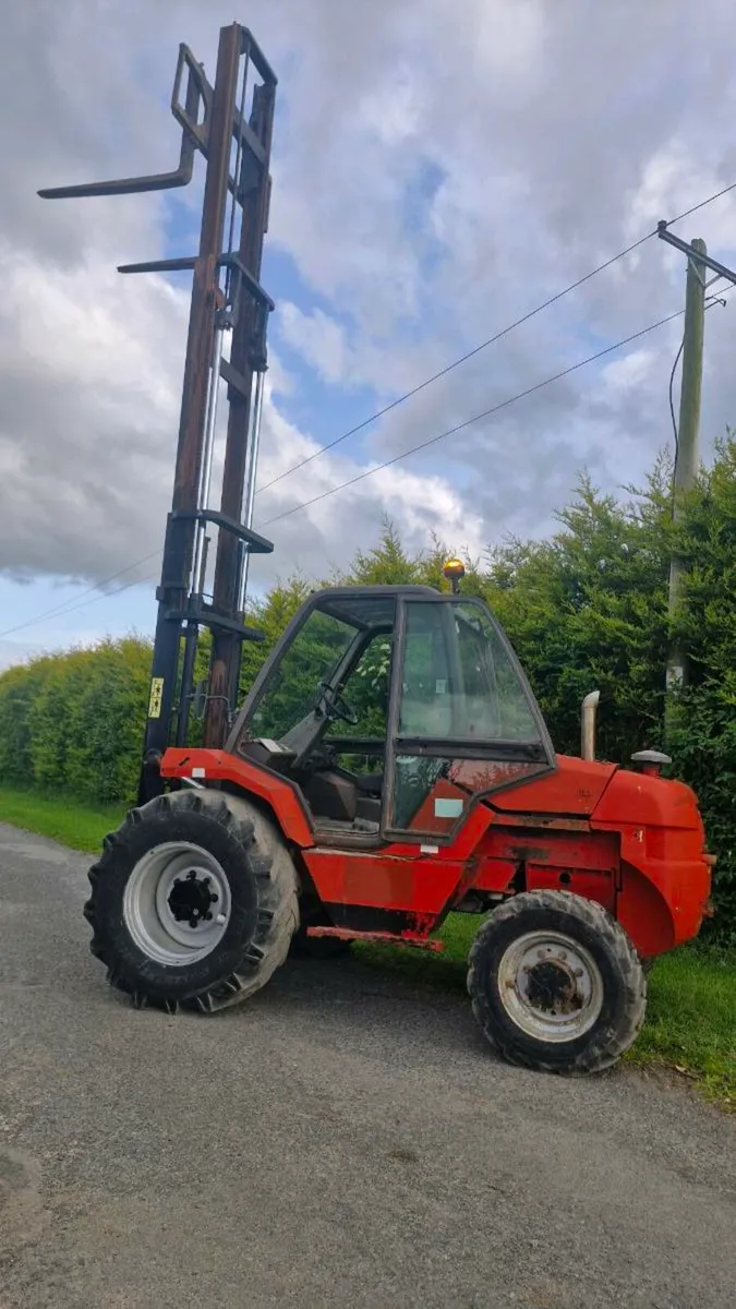 Manitou M26.4 Rough terrian 4x4 - Image 2