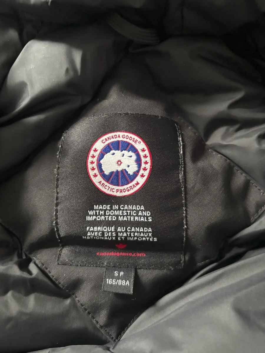 canada goose jacket - Image 4