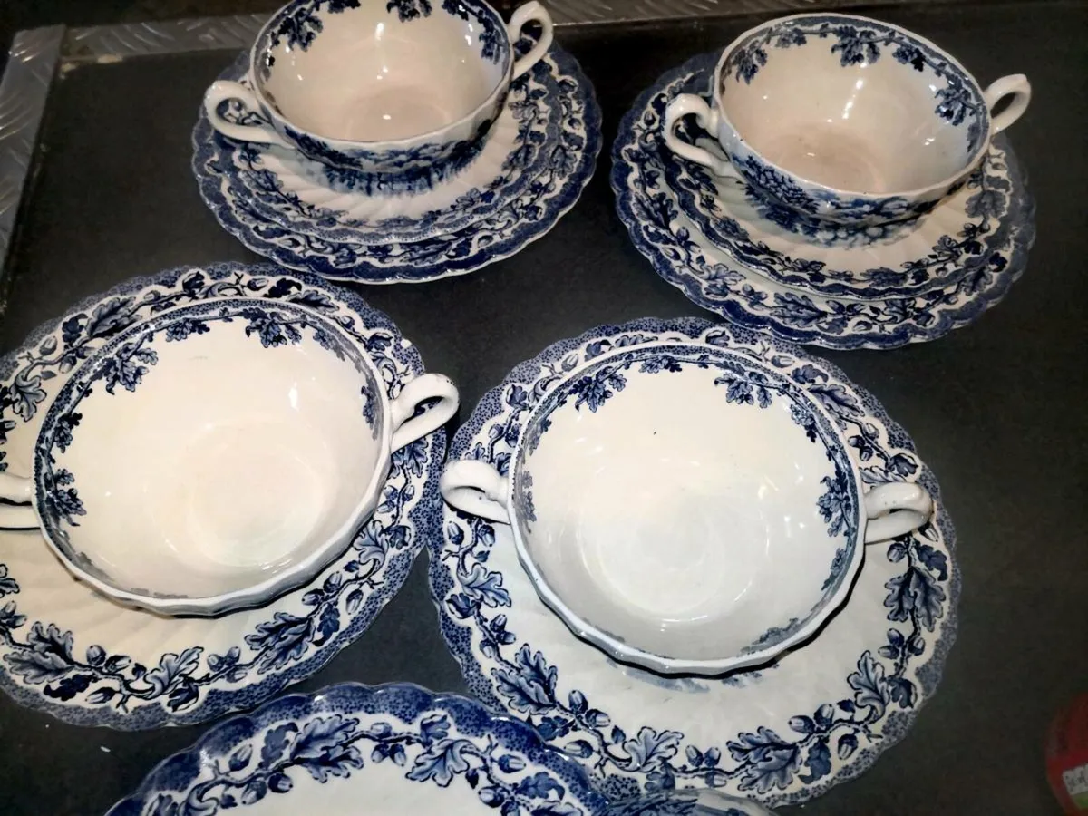 Antique MYOTT blue country life 12pcs - Image 3
