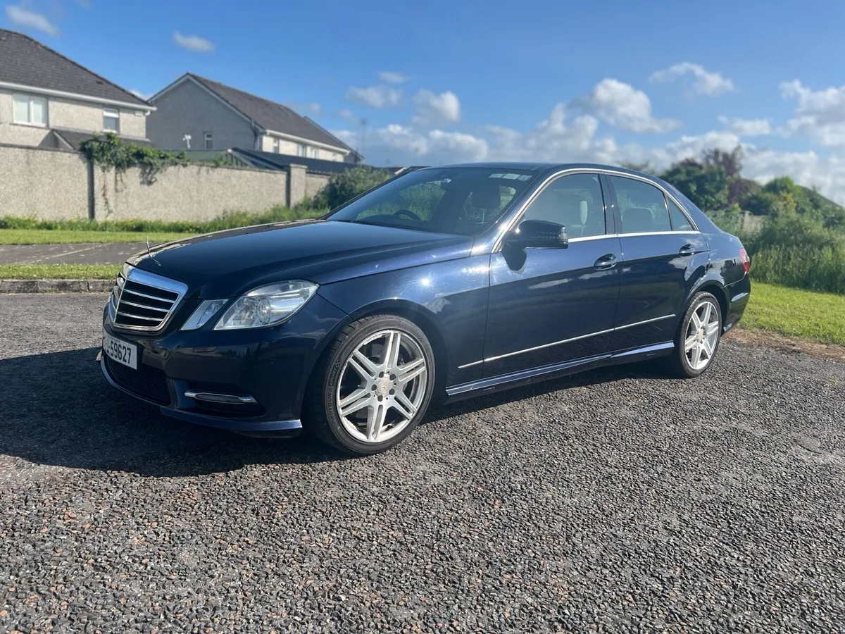 Mercedes Benz E350 - Image 2