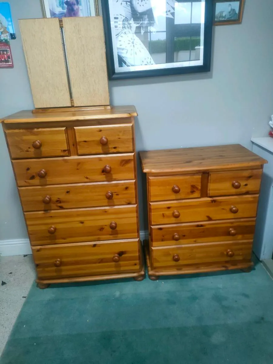 Draw set with mirror