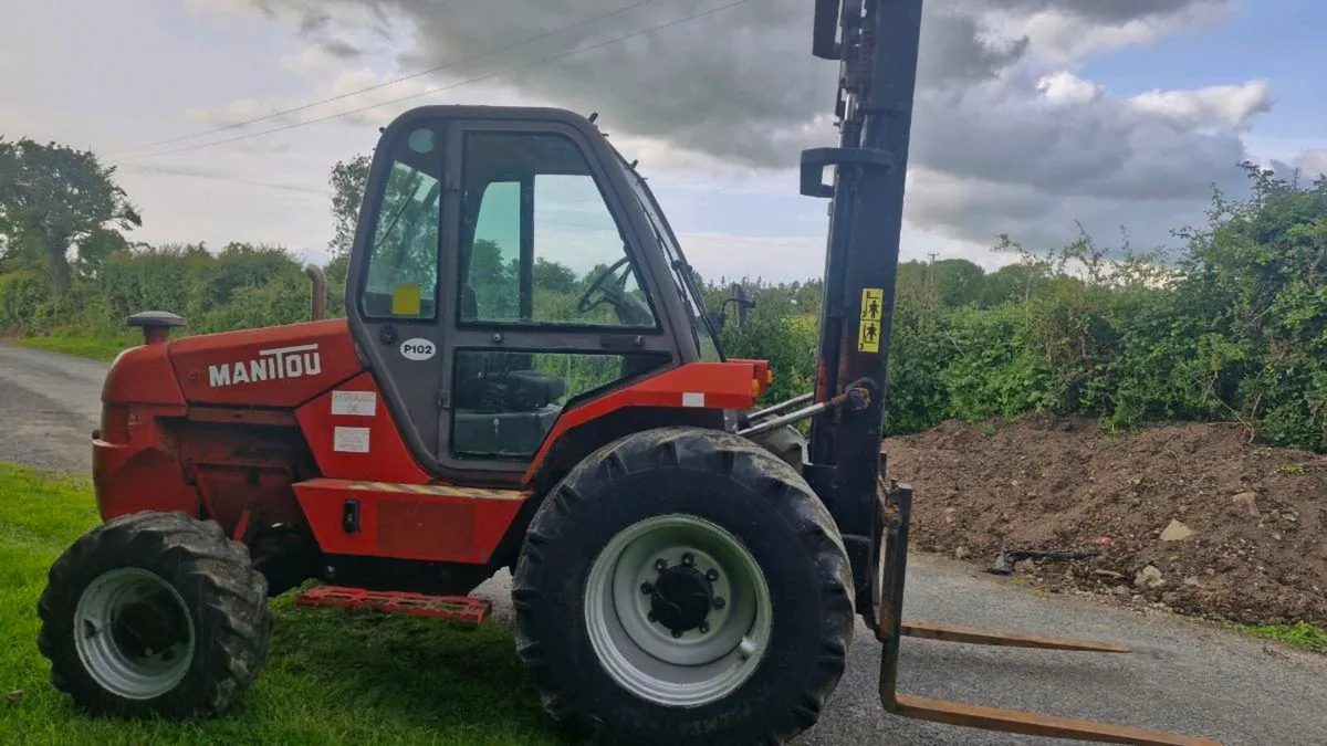 Manitou M26.4 Rough terrian 4x4 - Image 4