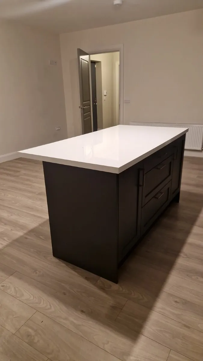 Kitchen Island Worktop - Image 4