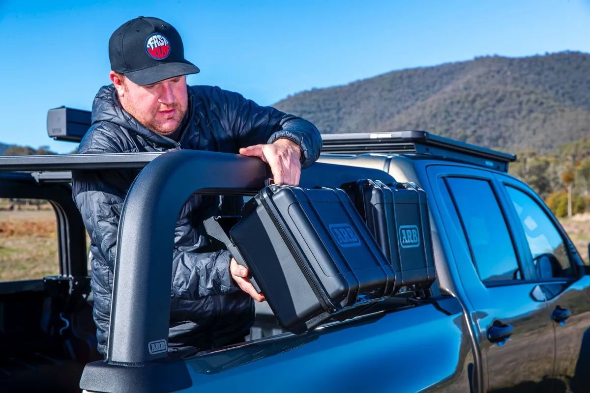 ARB Bed Rack Toyota Hilux Mk8-9 2015+ - Image 2