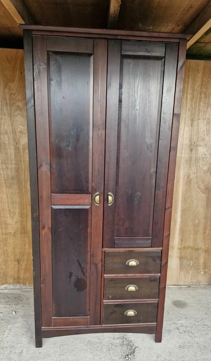 Wardrobe - Image 2