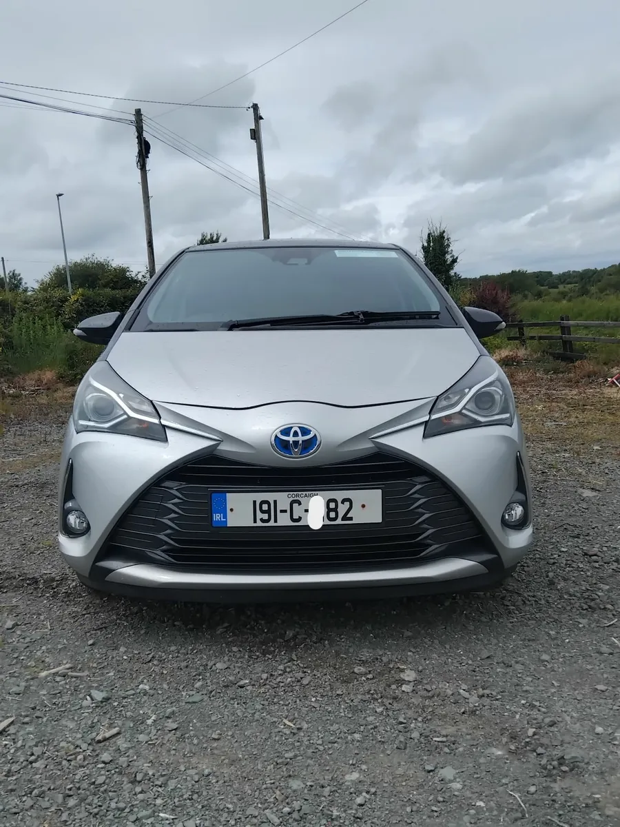 Toyota Yaris 2019 - Image 2