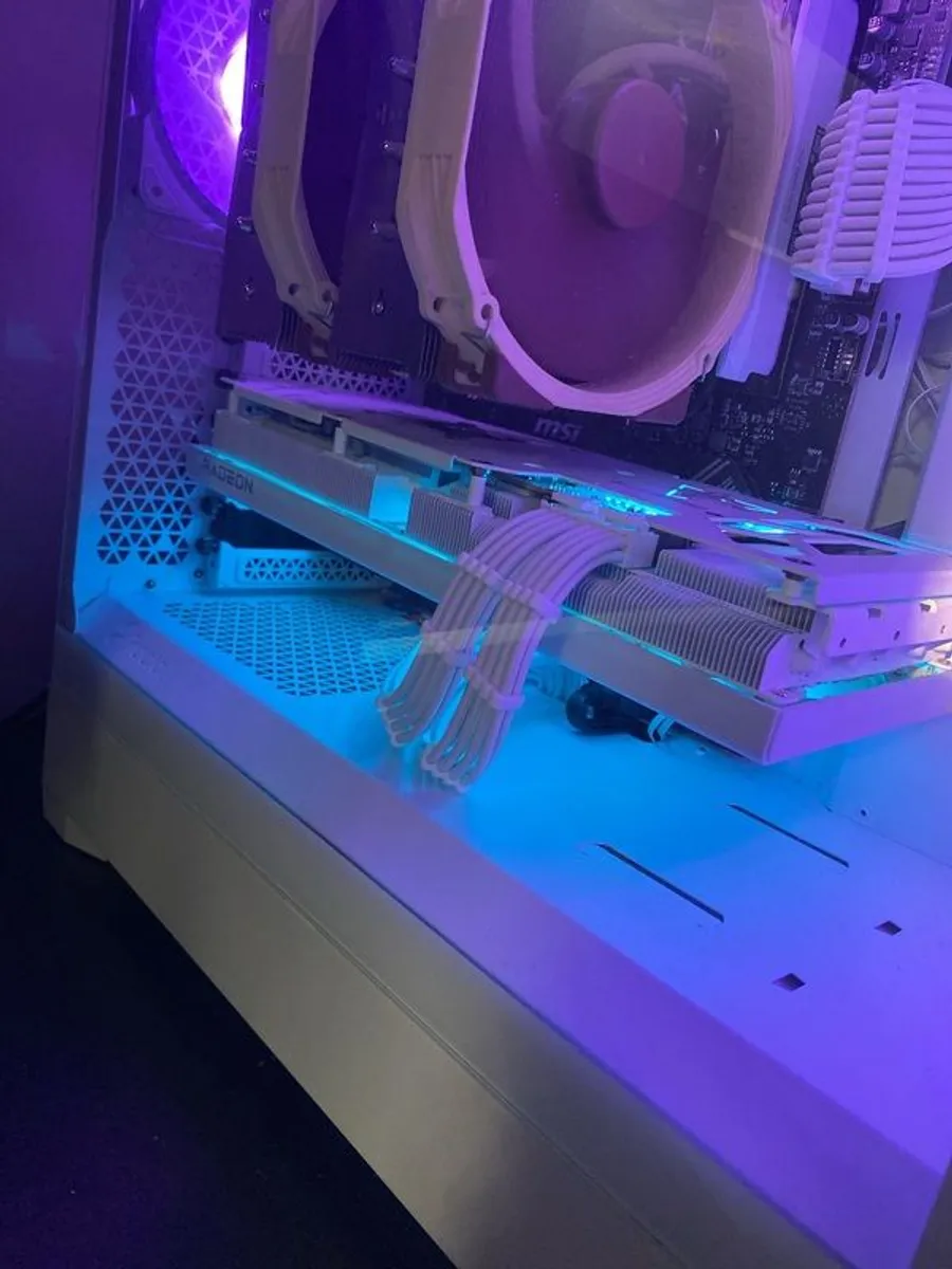 AMD Radeon RX 7800 XT Graphics Card - Image 1
