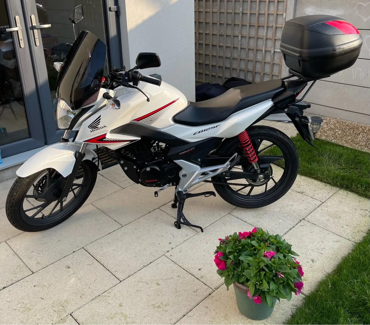 Honda CB125F - Image 1