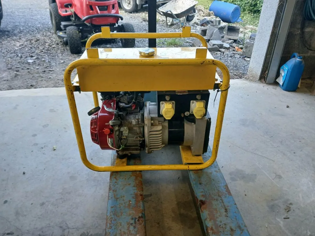 110v Railtrack generator 2.7kva - Image 1