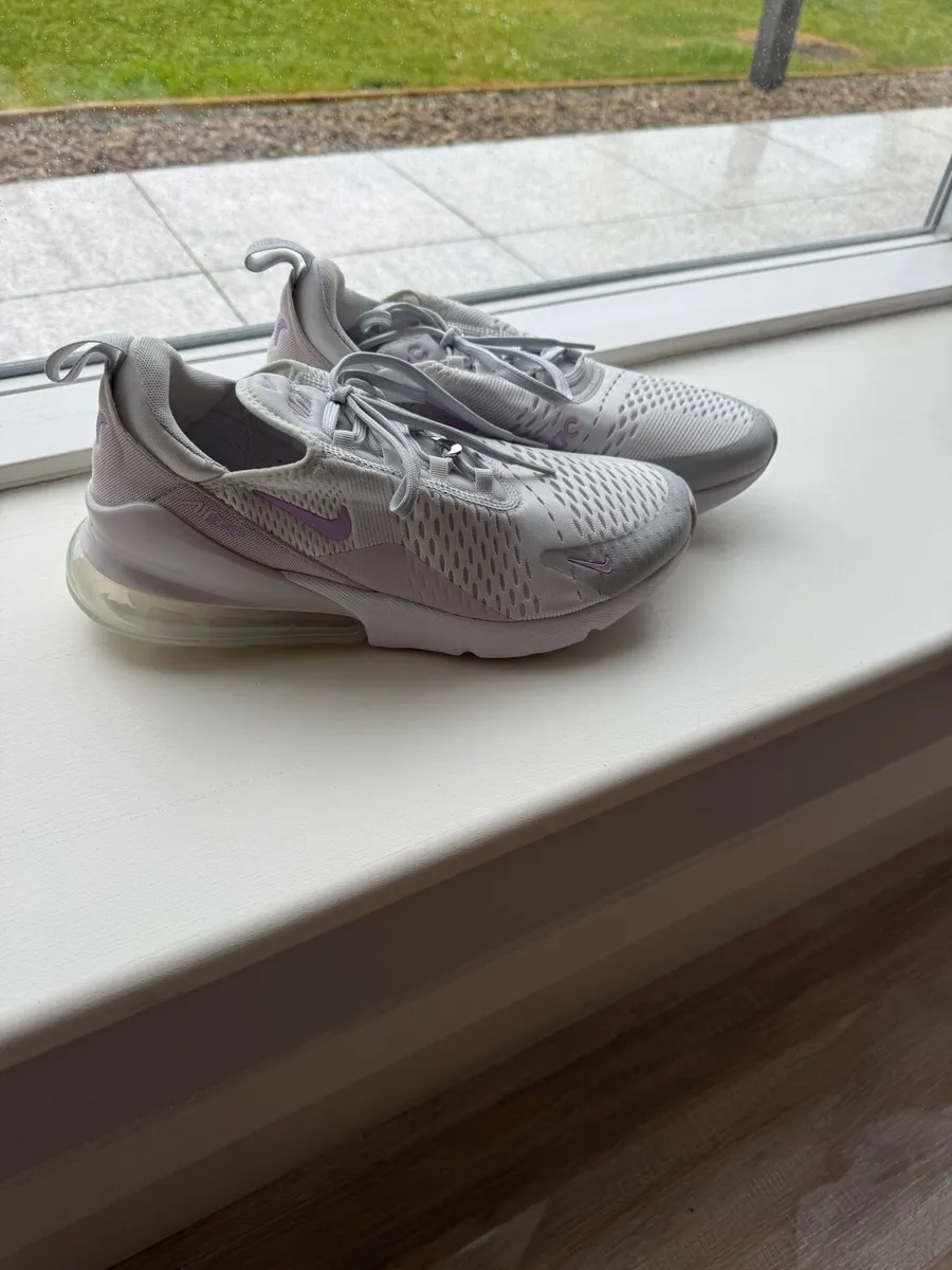 Nike Air Max 270 - Image 1